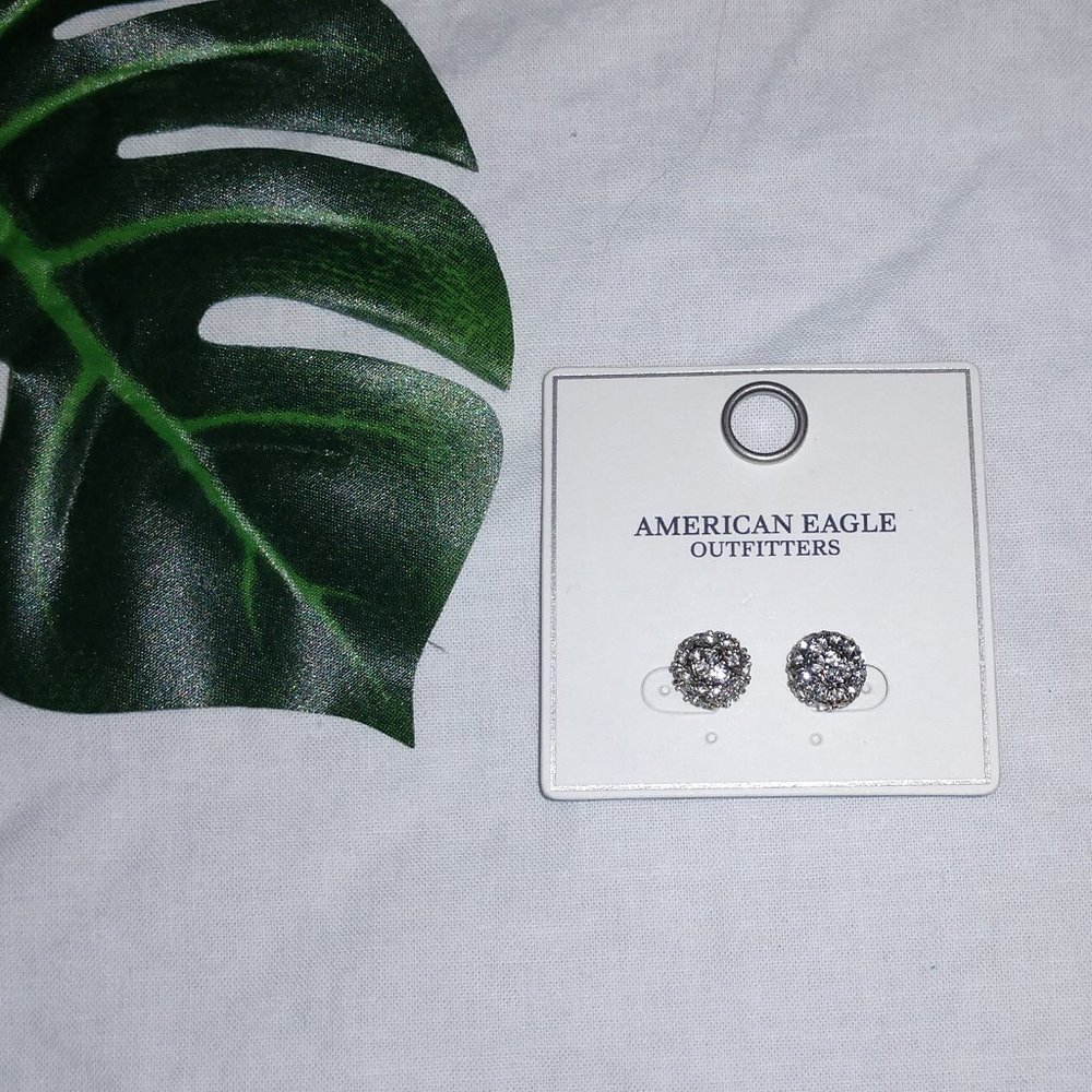 🌺American Eagle Round Silver Pave Stud Earrings